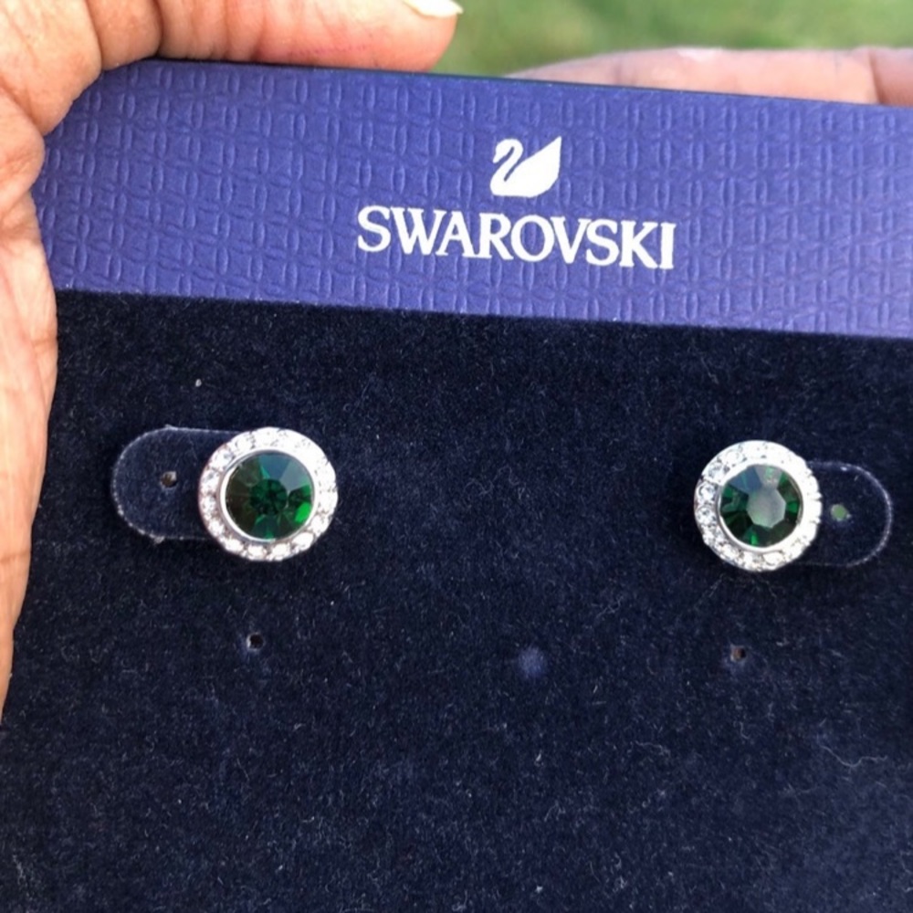 Authentic Swarovski angelic emerald rhodium plated earrings - Picture 11 of 11